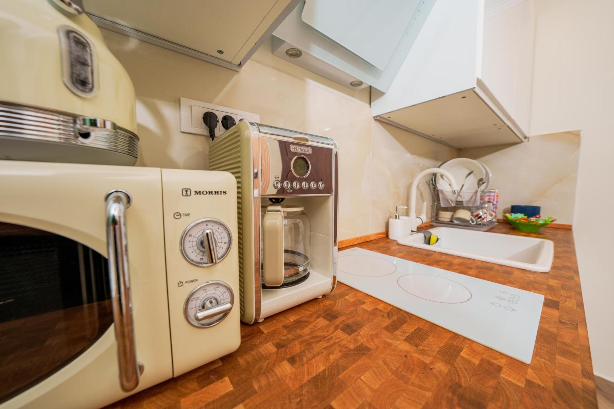 Lux Movie Stars Apartments Perea Peraia  Bagian luar foto